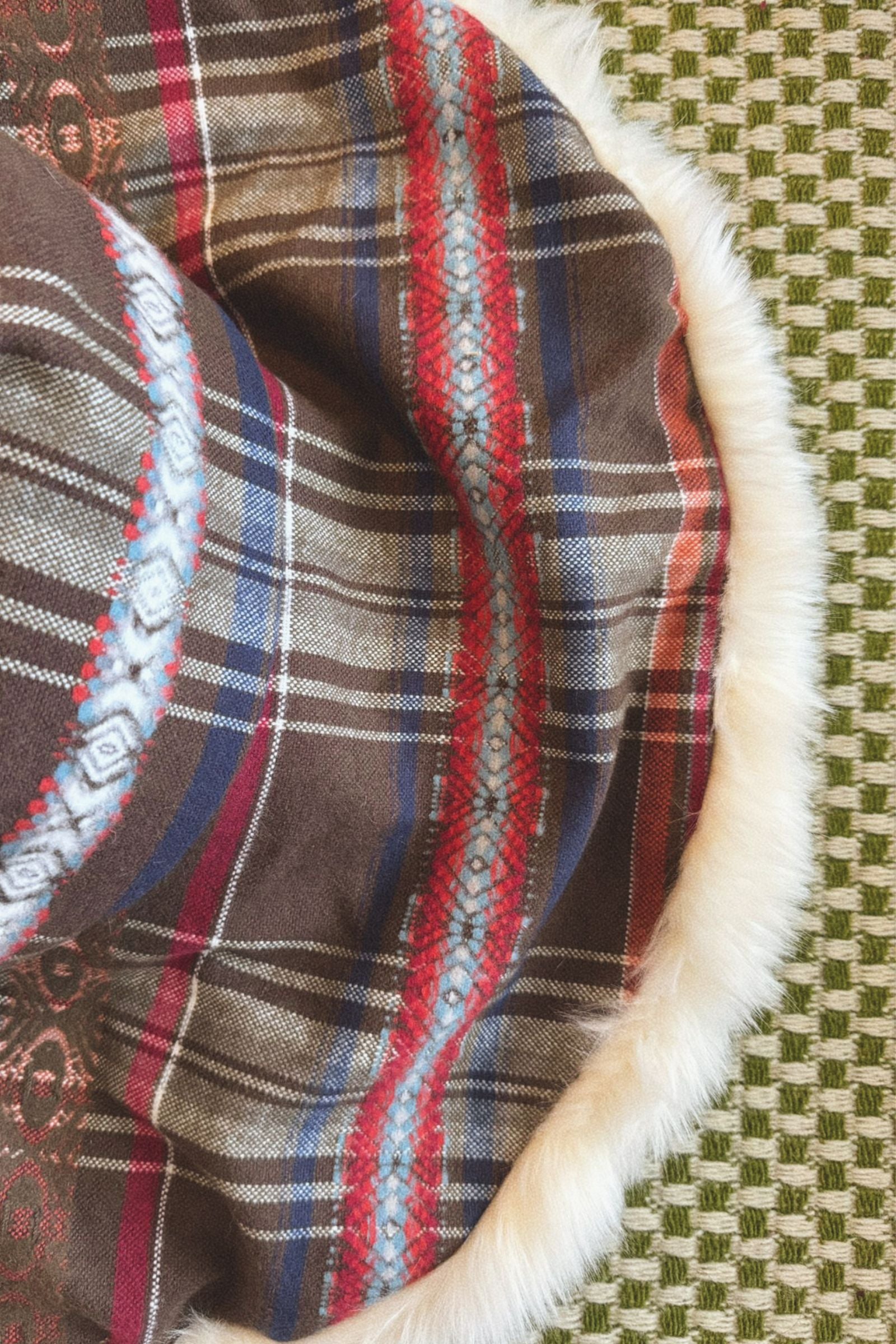 Sombrero Dolomitas - Cuadros Franela Caqui